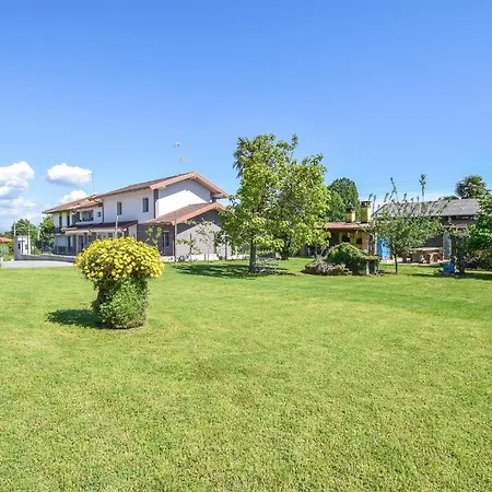 Pet Friendly In * Varallo Pombia