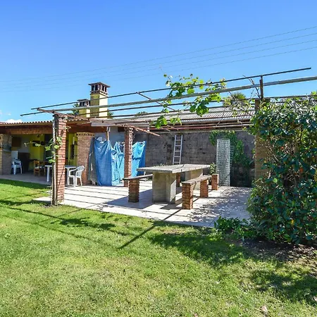 Prázdninový dům Pet Friendly In Varallo Pombia